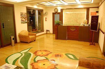 Hotel Sapphire Lonavala Exterior photo