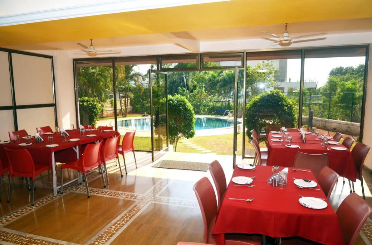 Hotel Sapphire Lonavala Exterior photo